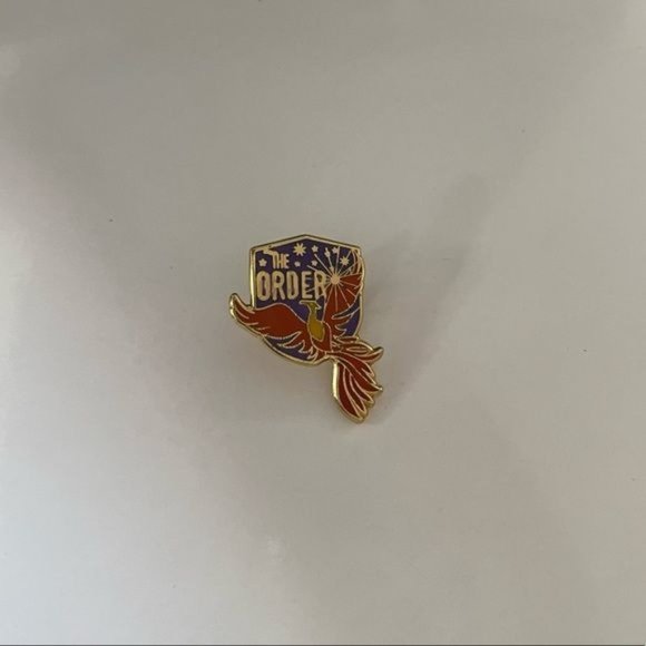 *50% OFF! Harry Potter Order of the Phoenix enamel pin flair gold hogwarts magic - Picture 2 of 3